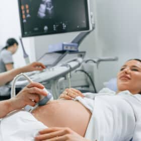Find the best 4D ultrasound machines, feature comparisons, and flexible financing to help new studios buy a 4D ultrasound machine with confidence.
